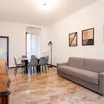 Marble Exclusive 100mq In Center * Bergamo