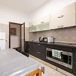 Marble Exclusive 100mq In Center Apartment